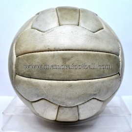 "GOLD CUP" Ball circa 1960 United Kingdom