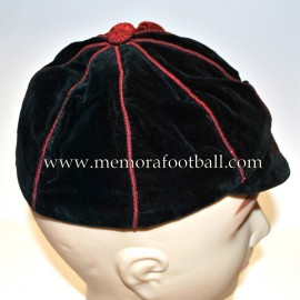 1889-1891 Victorian velvet black and red sports cap 