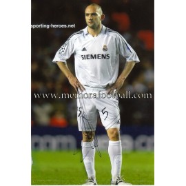  "RAUL BRAVO" Real Madrid CF fotografía firmada