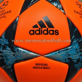 Balón Adidas oficial de la UEFA Champions League 2017-18