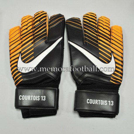 Evacuación Malawi de nuevo Guantes originales de "THIBAUT COURTOIS" Chelsea FC 2017-18