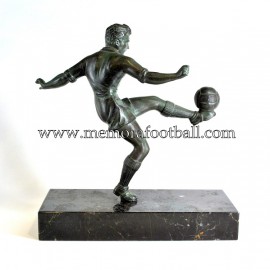 A spelter figure of a footballer c.1950 France