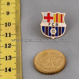 FC Barcelona gold and diamond badge