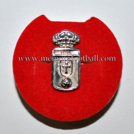 Insignia antigua de plata del Real Oviedo Insignia antigua de plata del Real Oviedo