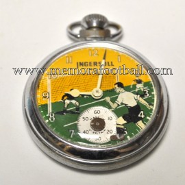 Reloj de bolsillo INGERSOLL con escena de fútbol 1950s