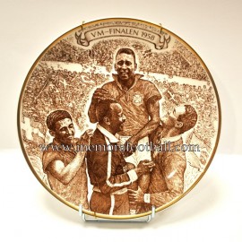 Commemorative plate for Brazil´s victory in the 1959 FIFA World Cup