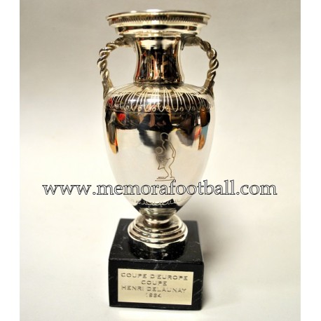 Acuario símbolo Estribillo Selección Española trofeo Eurocopa de Naciones 1964 UEFA