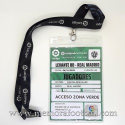 Pase de acceso al estadio...