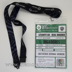 Pase de acceso al estadio...