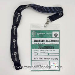 Pase de acceso al estadio...