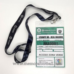 Pase de acceso al estadio...