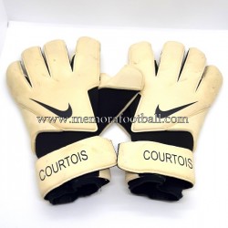 Guantes de THIBAUT COURTOIS...