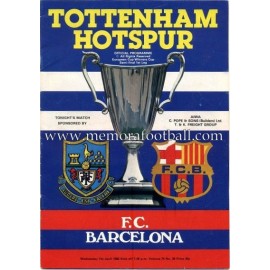 Tottenham Hotspur v FC Barcelona 07-04-1972