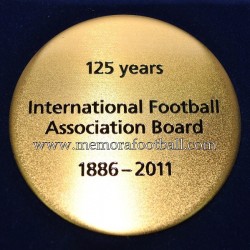 Medalla de la International Football Association Board﻿ 1886-2011