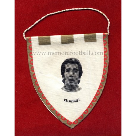 VELAZQUEZ - Real Madrid CF - 1960s Mini pennant 