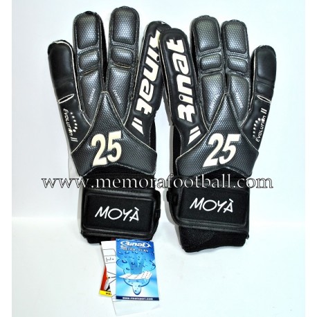 Guantes de "MOYÁ" Getafe CF 2011-12 Guantes de "MOYÁ" Getafe CF 2011-12