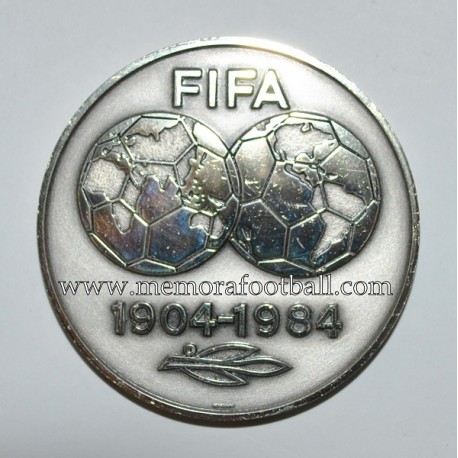 Medalla Conmemorativa de 80 años de FIFA 1904-1984 